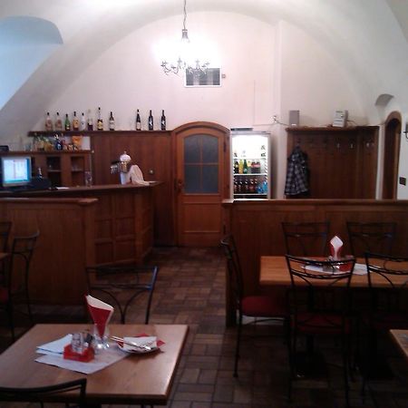 Penzion S Restauraci "U Mlyna Com" Литовел Экстерьер фото